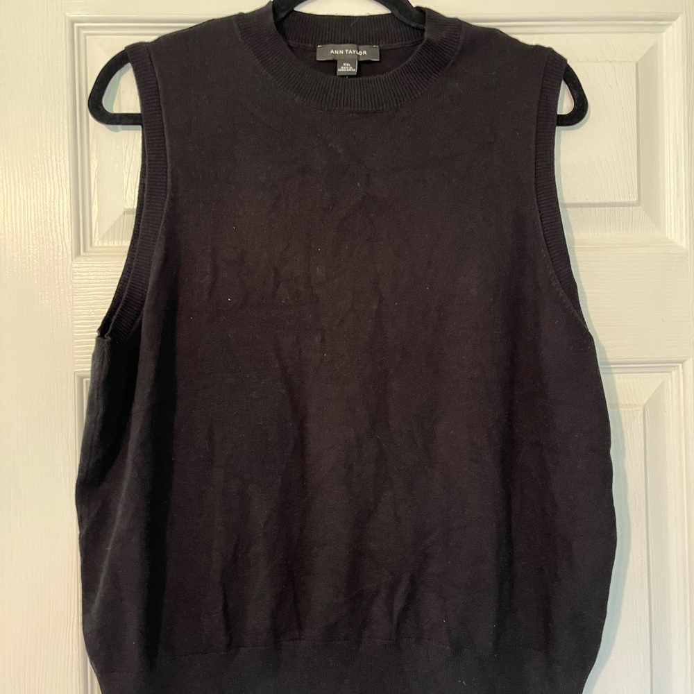 Ann Taylor Black Sleeveless Sweater Shell